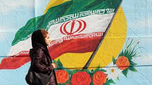 حجاب اجباری و نقض حقوق زنان؛ مانعی بزرگ در راه آزادی و سلامت زنان ایرانی