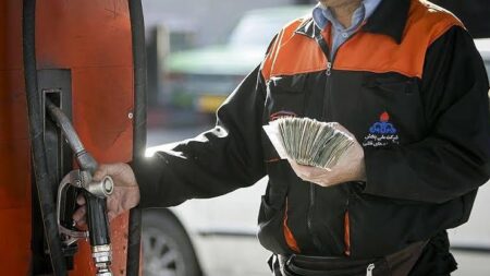 انکار سه‌نرخی شدن قیمت بنزین؛ فریب افکار عمومی یا واقعیت؟