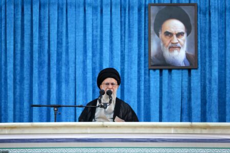 پیام قاطع خامنــه‌ای به طور اختصاصی: «ملت ایران تسلیم‌‌شدنی نیست» در برابر تهدیدهای آمریکا