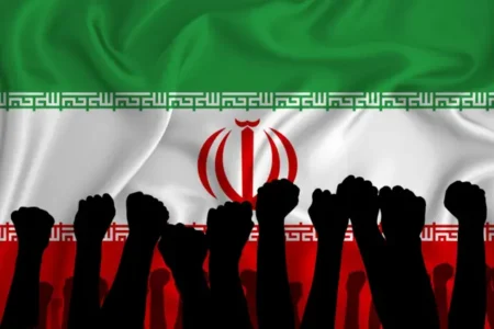 ایران خود را برای جنگ آماده می‌کند و گزینه مذاکره را کنار می‌گذارد