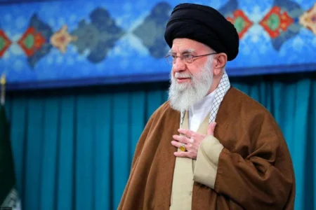 آیا ترور رهبر عالی ایران علی خامنه‌ای، آینده جمهوری اسلامی را تغییر خواهد داد؟
