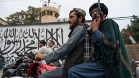 ایران تکذیب می‌کند تحویل فهرست جاسوسان بریتانیایی به طالبان: نزاع اطلاعاتی در حال تشدید
