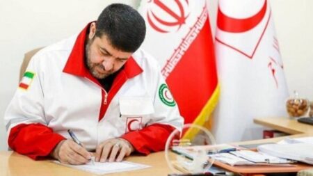 هلال‌احمر ایران روز پزشک را به ابزاری برای پیام‌های سیاسی تبدیل کرد