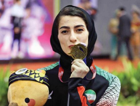 عکسهای دیدهنشده از آتوسا گلشادنژاد، دختر طلایی کاراته ایران! عکسهای دیدهنشده از آتوسا گلشادنژاد، دختر طلایی کاراته ایران!