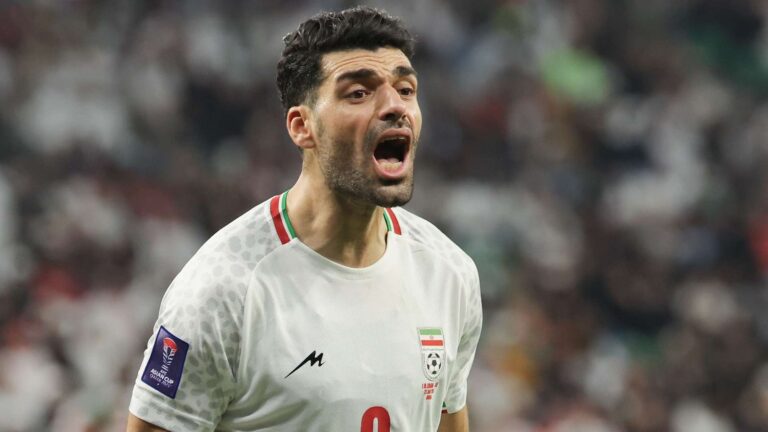 مهدی طارمی آنچه رسانه‌ها درباره ایران نمی‌گویند را فاش می‌کند