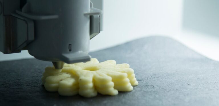 غذای چاپ سهبعدی چگونه به درمان مشکلات بلع کمک میکند؟ غذای چاپ سهبعدی چگونه به درمان مشکلات بلع کمک میکند؟