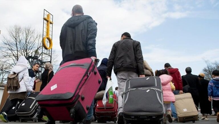 ایرانیان در تبعید؛ وطنی که تنگ شد و جهانی که آغوش نگشود