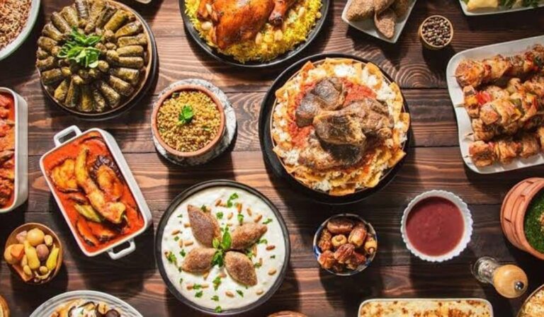 خوشمزه و گرم؛ ۱۷ غذای محبوب زمستانی