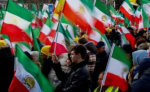 اگر خارج از ایران هستی و اینترنت قطع شده، این کارها را بکن