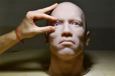 لمس انسانی در بدن فلزی؛ ربات‌ها «حس» پیدا کرده‌اند؟