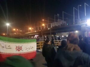 شاهد عینی به فرانس‌پرس: شلیک به معترضان از پشت