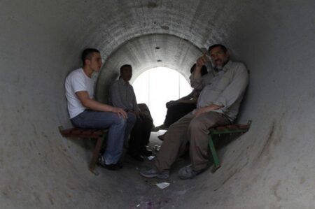 پناهگاه برای ۲.۵ میلیون نفر؛ تهران منتظر چیست؟