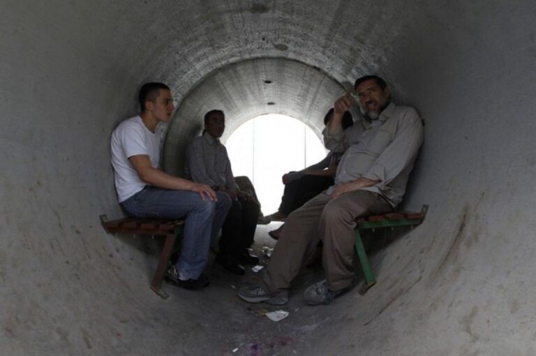 پناهگاه برای ۲.۵ میلیون نفر؛ تهران منتظر چیست؟ پناهگاه برای ۲.۵ میلیون نفر؛ تهران منتظر چیست؟