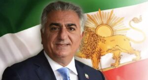 پیام شاهزاده رضا پهلوی؛ ایران یک‌صدا ایستاده است