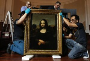 حادثه در لوور؛ مونالیزا در خطر؟