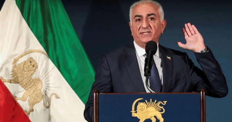 شیعیان و ولایت فقیه؛ پیام شاهزاده پهلوی چه چالشی ایجاد کرد؟