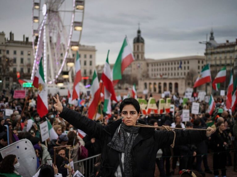 ۱۴ فوریه؛ صدای ایران از مونیخ تا لسآنجلس ۱۴ فوریه؛ صدای ایران از مونیخ تا لسآنجلس