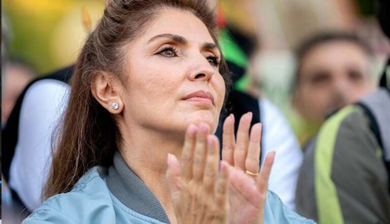 پرنسس یاسمین پهلوی چه آیندهای ترسیم کرد؟ پرنسس یاسمین پهلوی چه آیندهای ترسیم کرد؟