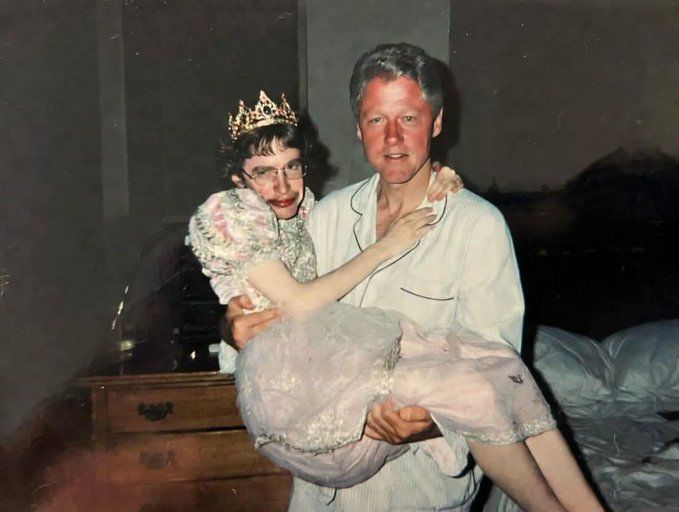 اسناد جدید اپستین چه نام‌هایی را لو داد؟