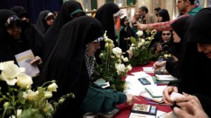 فروش طلای زنان ایران برای موشک‌سازی!