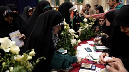 فروش طلای زنان ایران برای موشک‌سازی!